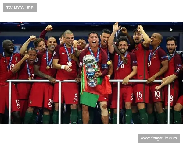 如何通过战术布局和团队配合在欧洲杯中战胜C罗