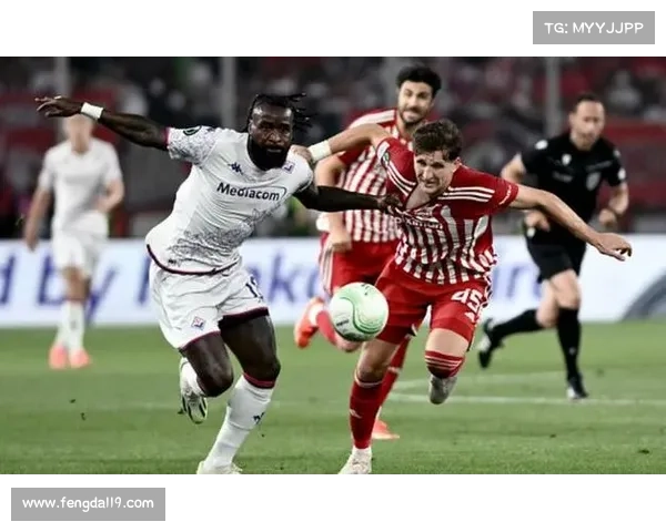 奥林匹亚科斯如何凭借战术调整和团队协作赢得欧协联冠军