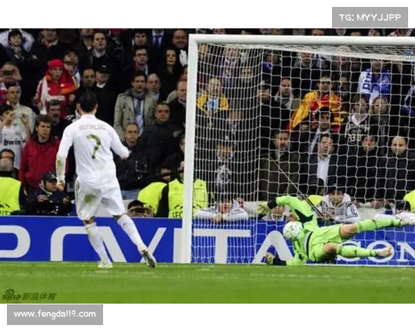 守门员扑点球的秘诀与技巧解析：如何通过方向判断做出精准扑救