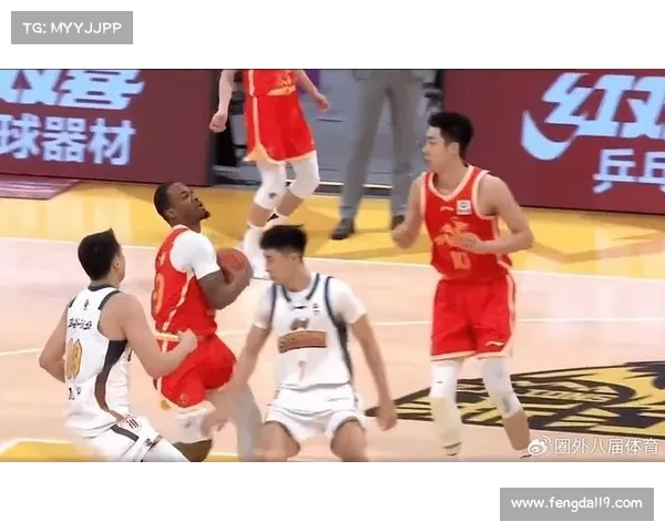 布朗与孙铭徽完美配合助力球队获胜精彩瞬间全解析